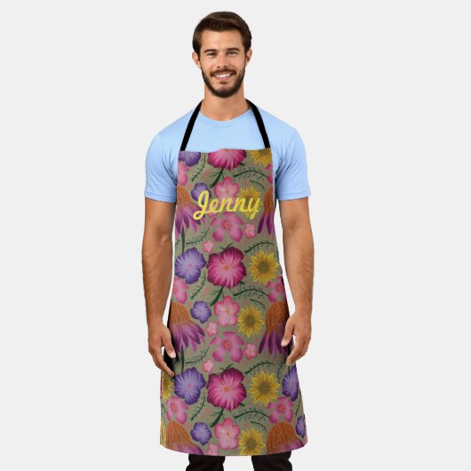 ワイルドフラワーセージ緑のフローラパーソナライズされたエプロン エプロン (着用した状態)