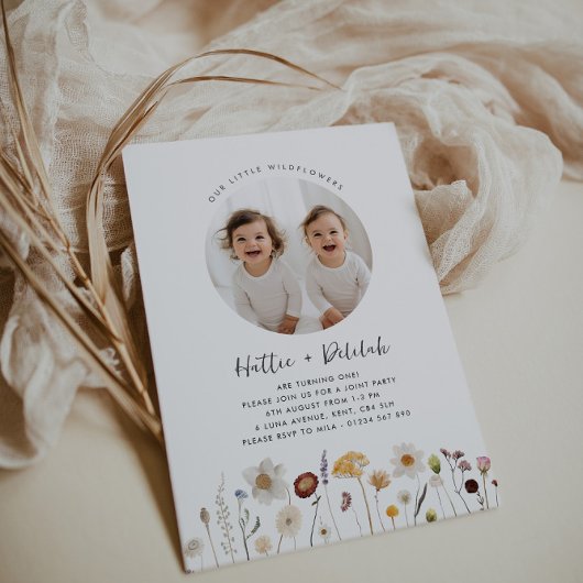 ワイルドフラワーツインガールズフォトジョイント誕生日 招待状