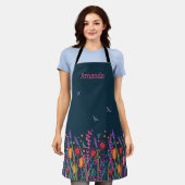 ワイルドフラワードラゴンフライ料理ウィメンズ エプロン (着用した状態)