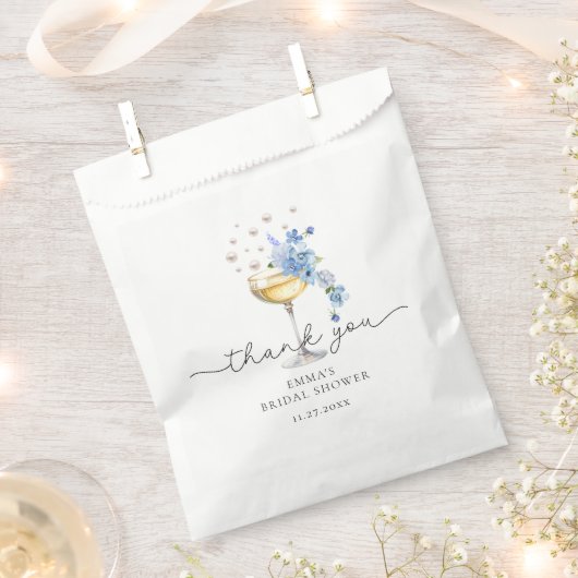 ワイルドフラワーパールスプロセッコブライダルシャワーサンキュー フェイバーバッグ (クリップ留めされた状態)