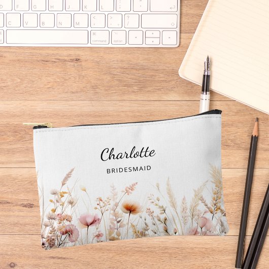 ワイルドフラワーピンクのベージュの花嫁の名前 アクセサリーポーチ