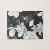 ワイルドフラワーブラックとホワイト ジグソーパズル (横)