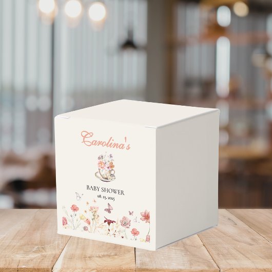 ワイルドフラワーベビーは紅茶のパーティーの赤ちゃんシャワーを醸造している フェイバーボックス