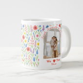 ワイルドフラワーマグ – 'We Love You Mom' -カスタム写真 ジャンボコーヒーマグカップ (正面右)