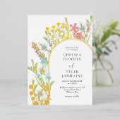 ワイルドフラワーメドウエレガントアーチ結婚フローラの金ゴールド 箔招待状 (立ち正面)