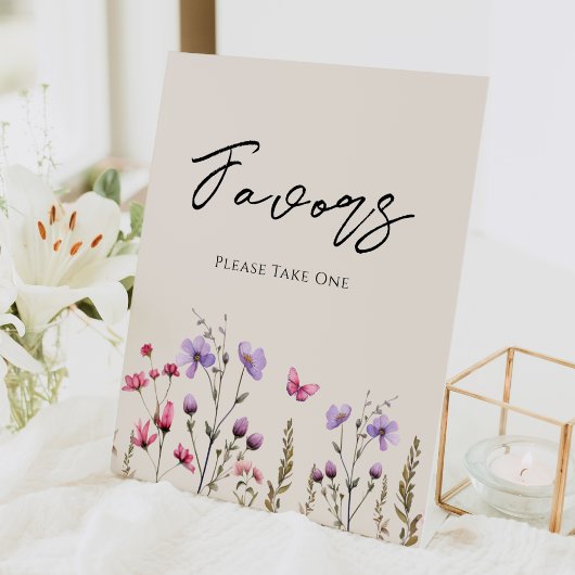 ワイルドフラワーモダンベージュ結婚式の引き出物 台座サイン