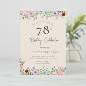 ワイルドフラワー素朴ボホ78番誕生日ベージュシンプル 招待状 (スタンド正面)