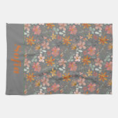 ワイルドフラワー黄色ボホ模様名前をカスタムする灰色 キッチンタオル (横)