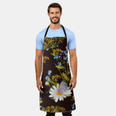 ワイルドフラワー：黒い背景色 エプロン (着用した状態)