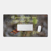 ワイルドフリー引用文ゴールデントンフライ写真 デスクマット (キーボード&マウス)