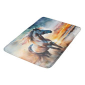 ワイルドホースon草の多い砂丘で夕日 バスマット (アングル)