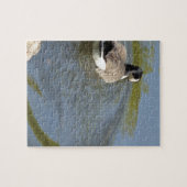 ワイルドライフガチョウが湖、水辺で泳ぐ ジグソーパズル (横)