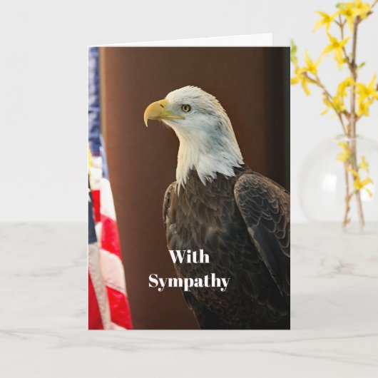 ワイルドライフハルドイーグルアメリカンフラグフォト悔やみや弔慰 カード (黄色い花)