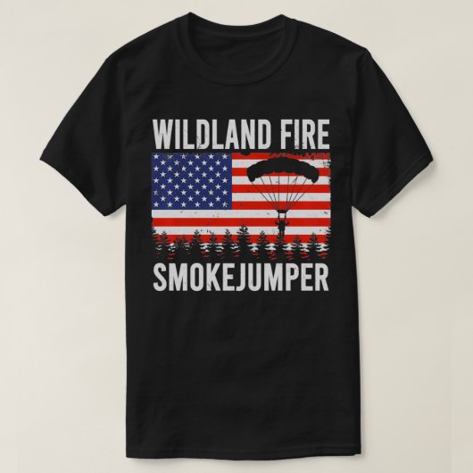 ワイルドランド火災スモークジャンパーBadass American Firefig Tシャツ (デザイン正面)