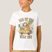 ワイルドワンの少年の誕生日サファリ動物の仲間 Tシャツ (正面)
