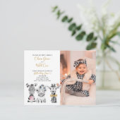 ワイルドワンアニマルサファリベビーの誕生日の写真 インビテーションポストカード (スタンド正面)