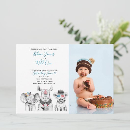 ワイルドワンアニマルサファリ男の赤ちゃん1stバースデーフォト 招待状 (スタンド正面)