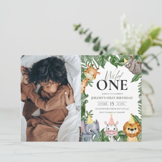 ワイルドワンサファリテーマフォトファースト誕生日 招待状 (スタンド正面)