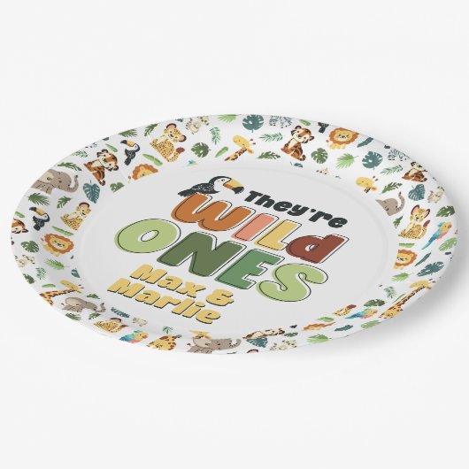 ワイルドワンサファリ動物園の動物の誕生日パーティー ペーパープレート (アングル)