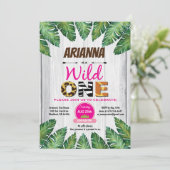 ワイルドワンバースデーの招待状。ガールジャングルテーマ 招待状 (スタンド正面)