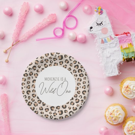 ワイルドワンヒョウ印刷1歳の誕生日 ペーパープレート (パーティー)
