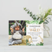 ワイルドワンフォトサファリをテーマにした誕生日パーティー 招待状 (スタンド正面)