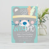 ワイルドワンベアーボーイティール(緑がかった色)1st誕生日 招待状 (スタンド正面)