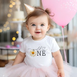 ワイルドワンワイルドフラワー幼児 ベビーTシャツ<br><div class="desc">ワイルドワンワイルドフラワー幼児ベビーTシャツ。一致する項目が使用可能。</div>