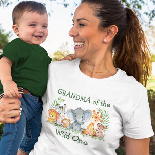 ワイルドワン1歳の誕生日サファリ動物おばあちゃん Tシャツ