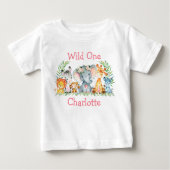 ワイルドワン1歳の誕生日サファリ動物ピンクの花 ベビーTシャツ (正面)