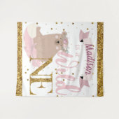 ワイルドワン パーソナライズ ファースト バースデー ガール タペストリー (正面(横))