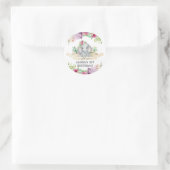 ワイルドワン – ベビーゾウと花の誕生日 ラウンドシール (バッグ)