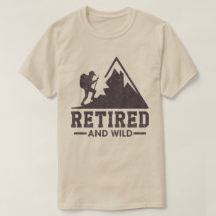 ワイルド退職したハイカーシルエット Tシャツ