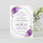 ワイルド パープル フローラル モダン ジオメトリック フレーム ウェディング 招待状 (スタンド正面)