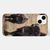 「ワイルド・ラブ：バイソンと彼女のふくらはぎ」 Case-Mate iPhoneケース (裏面 (横))