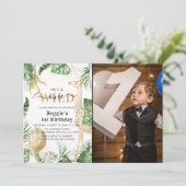 ワイルド・ワン ジャングルグリーン＆ゴールド 1歳誕生日写真 招待状 (スタンド正面)