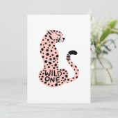 ワイルド・ワン ピンクレオパード 1歳の誕生日 招待状 (スタンド正面)