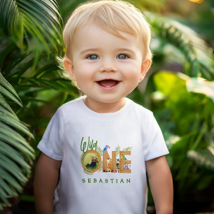 ワイルド・ワン 1歳の誕生日　かわいいジャングルの動物たちの写真 ベビーTシャツ