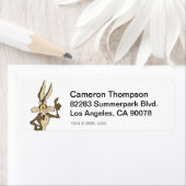 ワイル・E・コヨーテが背の高い場所に立っている ラベル (インサイチュ)