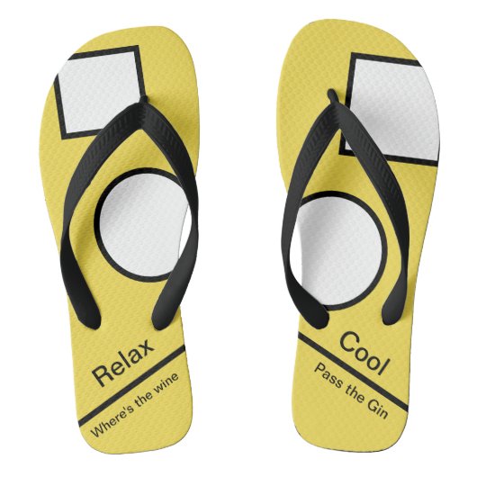 ワインがあるまたはGinを渡しますおもしろいのビーチサンダルは ビーチサンダル (フットベッド)