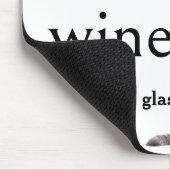 ワインと猫を使ったフィギュアの少女 マウスパッド (コーナー)