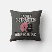 ワインと音楽に気を取られやすい クッション (裏面)