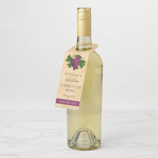 ワインのエレガントなヴィンテージの紫色のブドウのカスタムのテンプレート ボトルネックタグ (アングル)