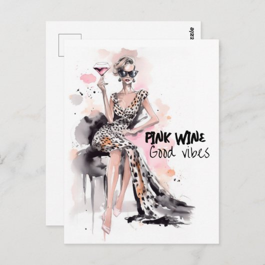 ワインのグラスとヒョウのドレスを着たブロンドの女性 ポストカード (正面/裏面)