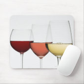 ワインのグラスの違う閉じ込め マウスパッド (マウス)