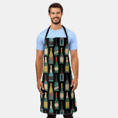 ワインのボトルがブラックにパーソナライズ エプロン (着用した状態)