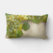 ワインのラベルのパーソナライズなブドウのワイナリーの家の装飾 ランバークッション (裏面)