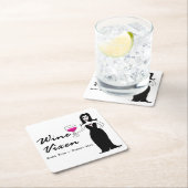 ワインの口やかましい女"よいワイン=悪賢い女の子" スクエアペーパーコースター (インサイチュ)