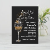 ワインの誕生日の招待、完璧に熟成 招待状 (スタンド正面)