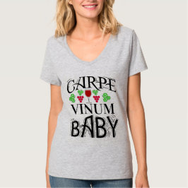 ワインのTシャツをつかむ Tシャツ